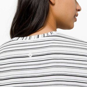 Lululemon Cates Tee Cut Back Stripe White Black Sz 6